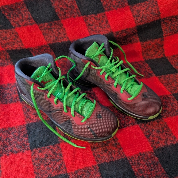 Nike Air Jordan Marvin the Martian - Picture 2 of 7